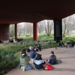 pique-nique sous Musée Quai Branly